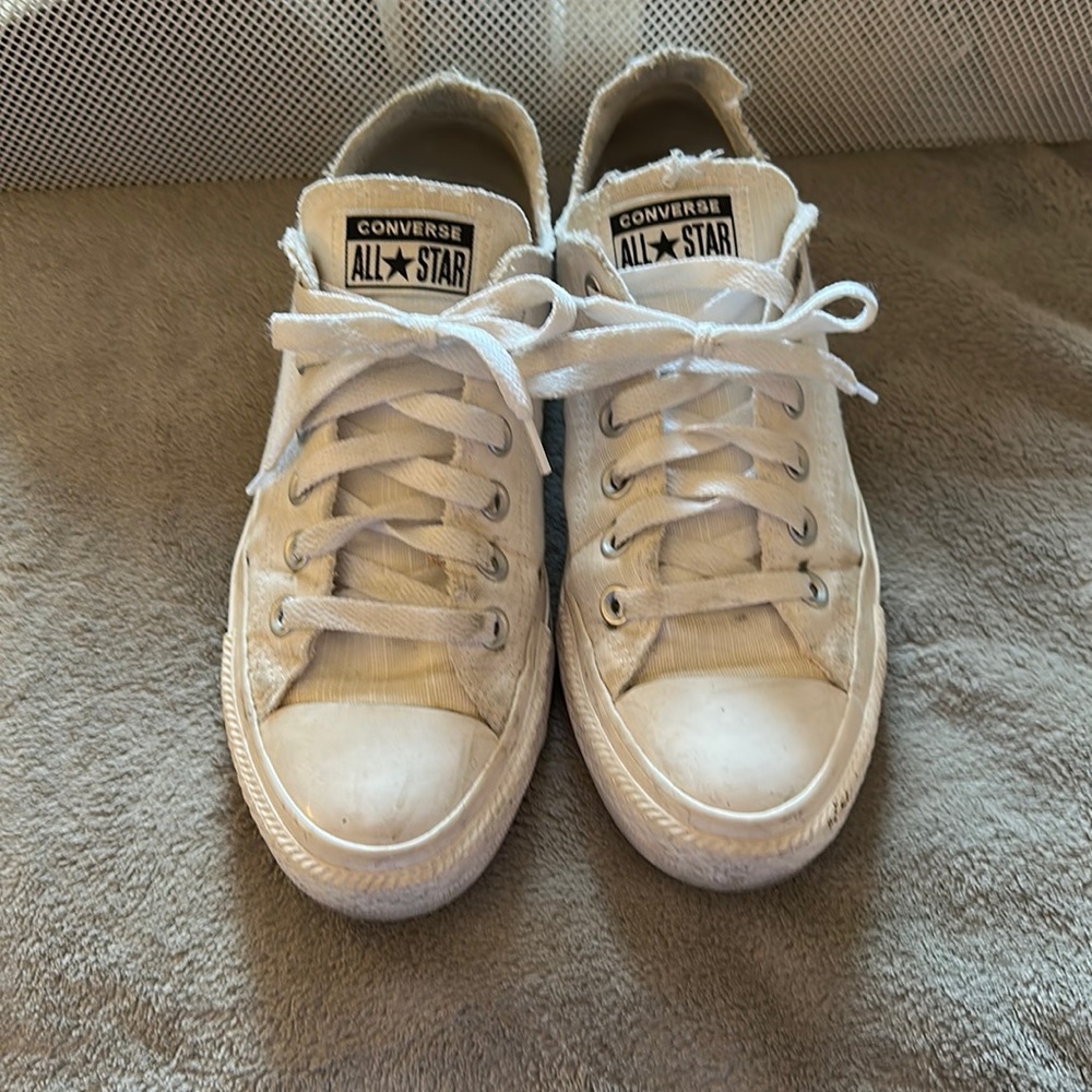 White converse